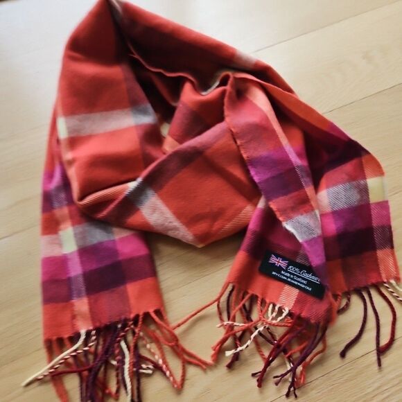 Scottish 100% Cashmere Scarf Red Pink Plaid Tartan Fringe Made in Scotland Lux - Picture 1 of 6